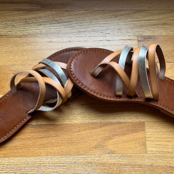 UNIVERSAL THREAD Maritza Multi Strap Toe Slide Sandal - Picture 2 of 5